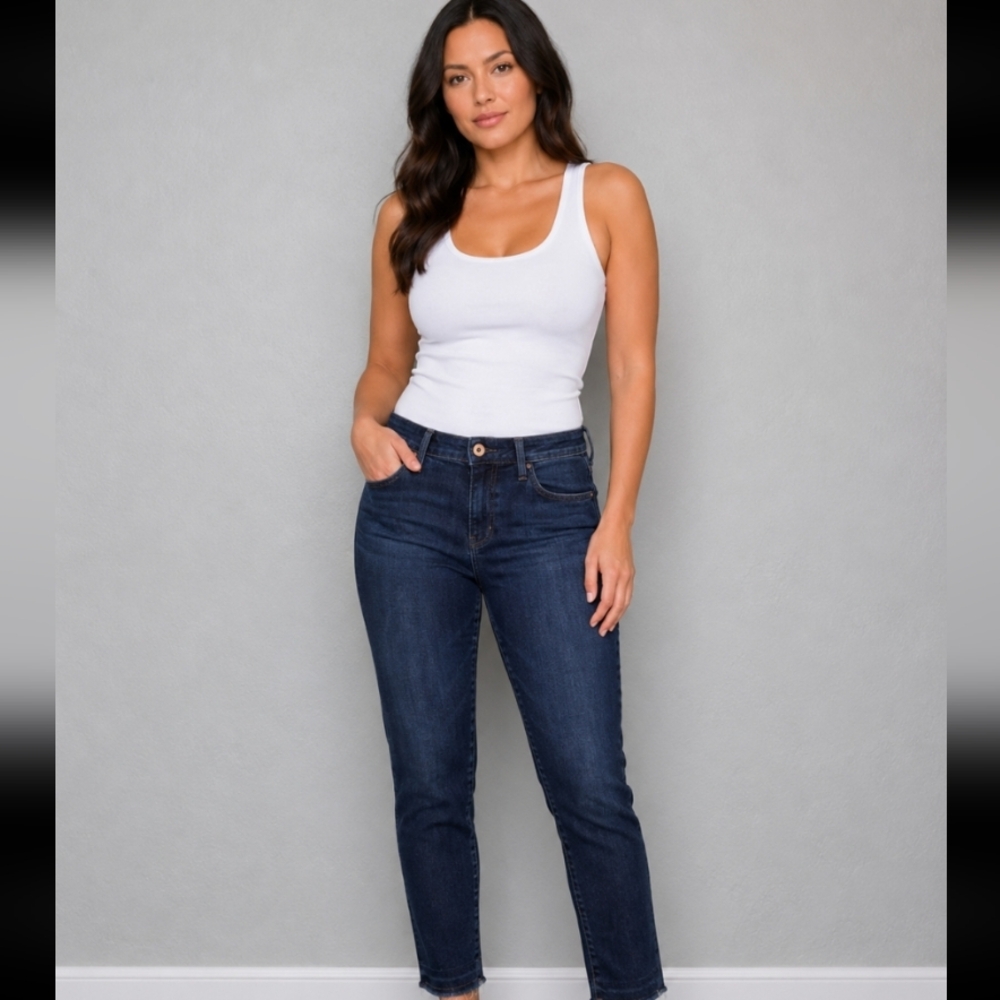 AG ADRIANO GOLDSHMIED Stevie Capri Mid Rise Slim Straight Jeans 28